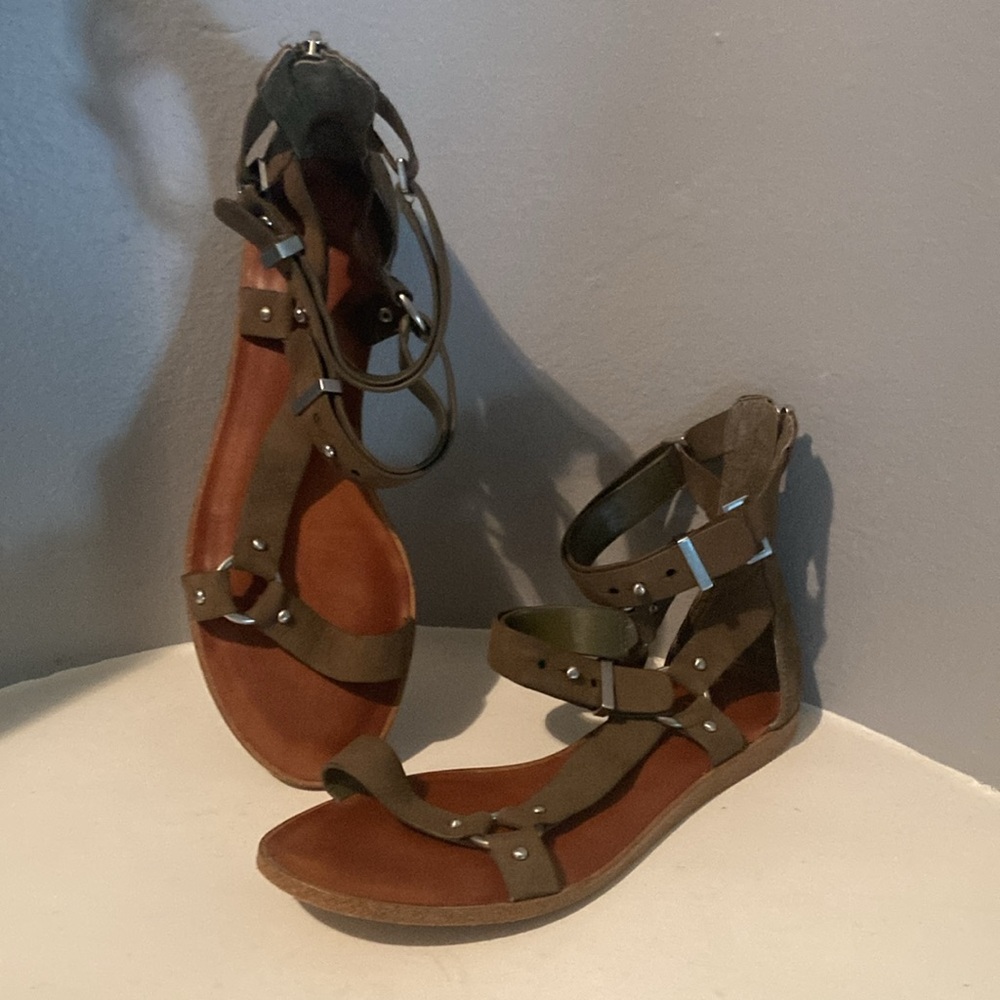“1 State” Sandals - Picture 5 of 5